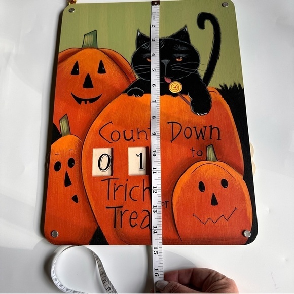 Handpainted Halloween Count Down Wooden Hanging Sign with Pumpkins and Cat - Picture 10 of 10